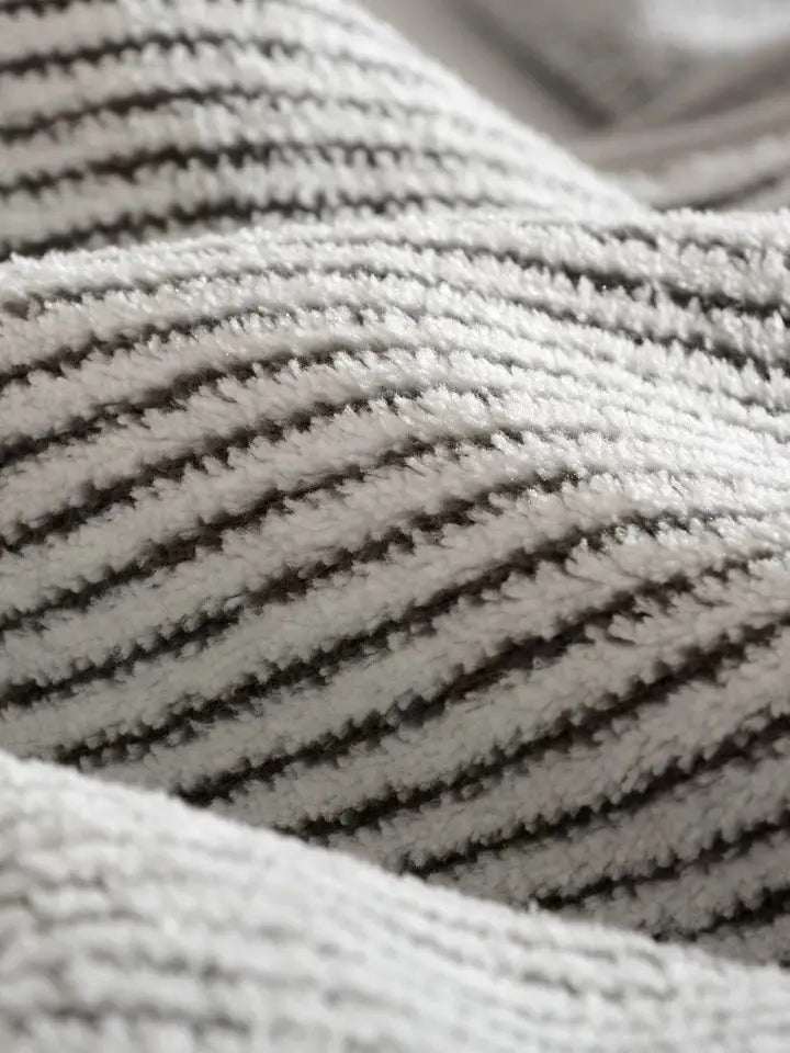 2pcs Ultra Thick Striped Coral Fleece Face Towels